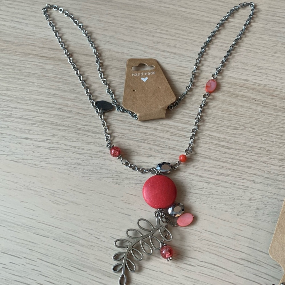 ⭐️ 5 for 20$! ⭐️ Long red and silver necklace